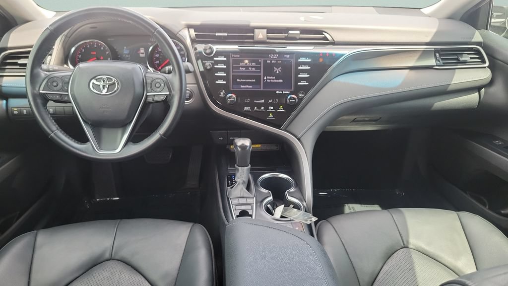 Used 2020 Toyota Camry XSE FWD image 11