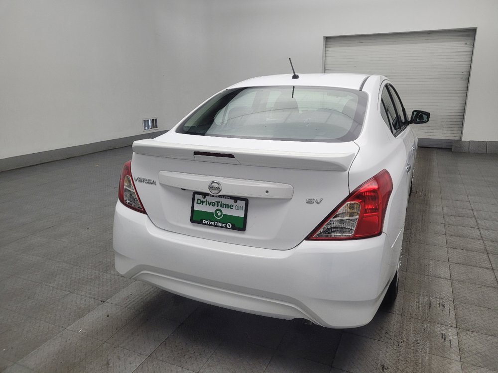 Used 2019 Nissan Versa SV FWD image 7