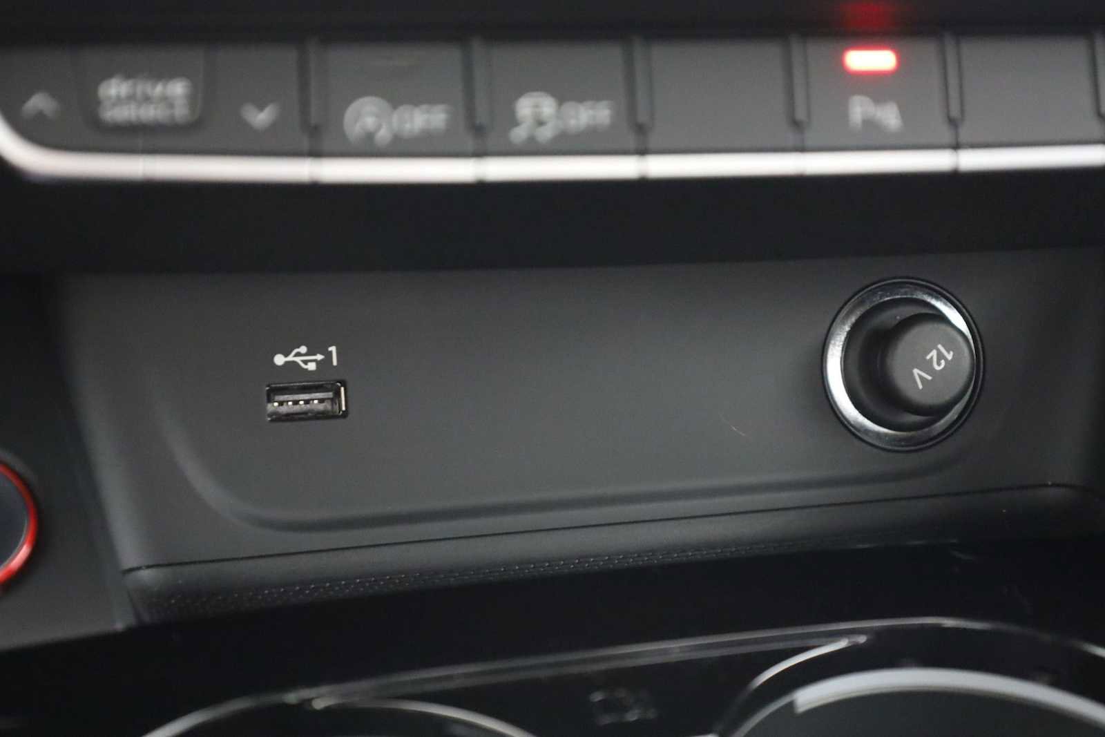 Used 2023 Audi S4 Premium Plus w/ Premium Plus Package image 33