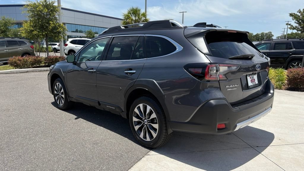 Certified 2025 Subaru Outback Touring XT AWD/4WD image 7