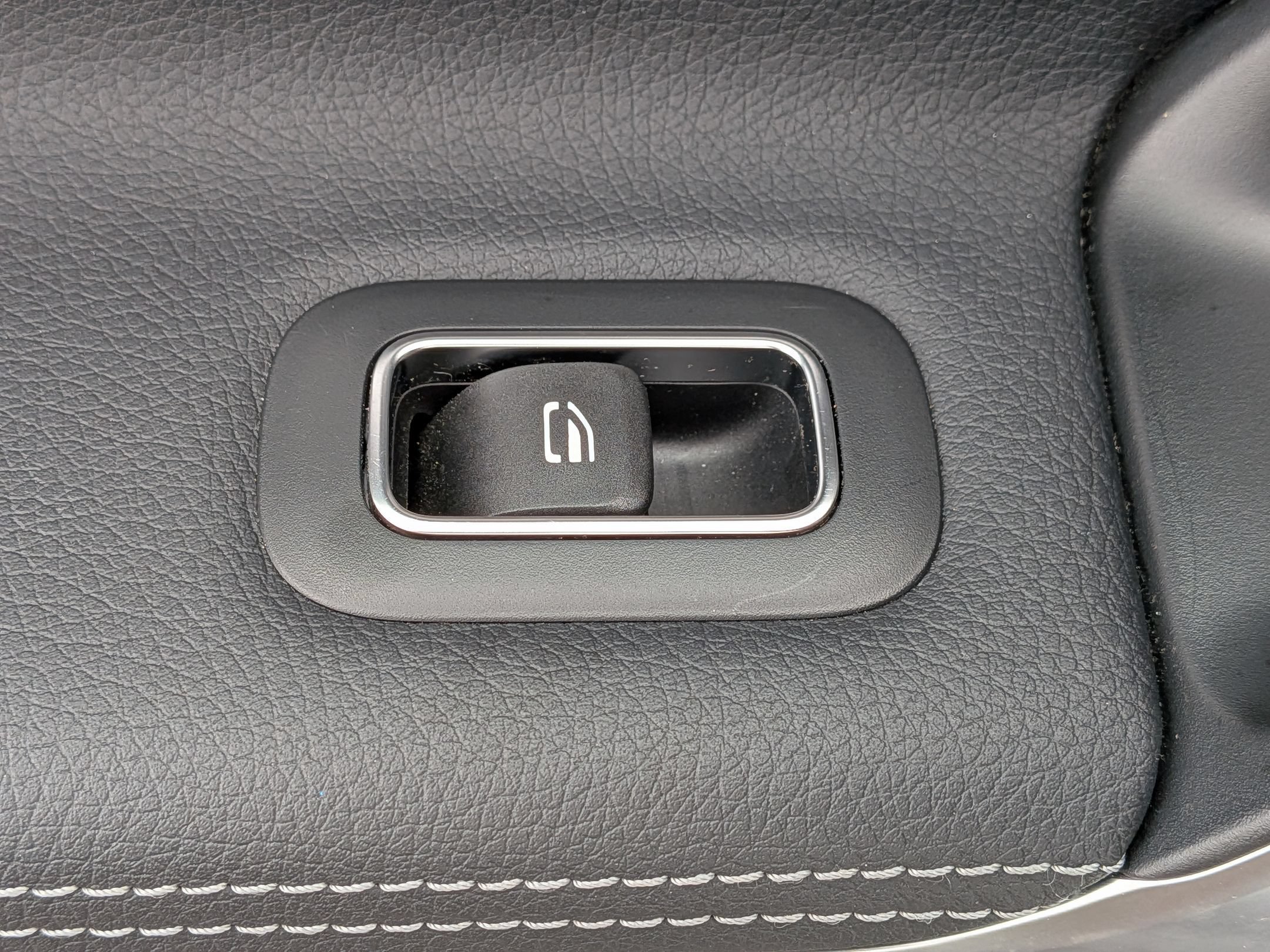Used 2025 Mercedes-Benz CLA 250 4MATIC image 28