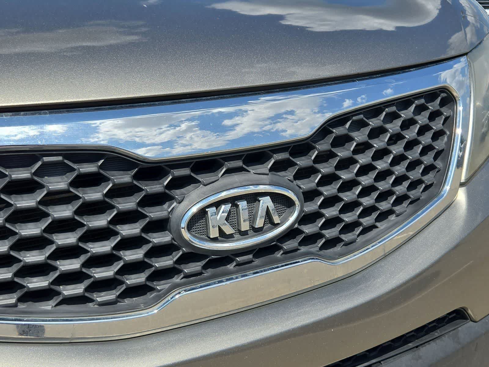 Used 2013 Kia Sorento LX w/ Convenience Pkg FWD image 10