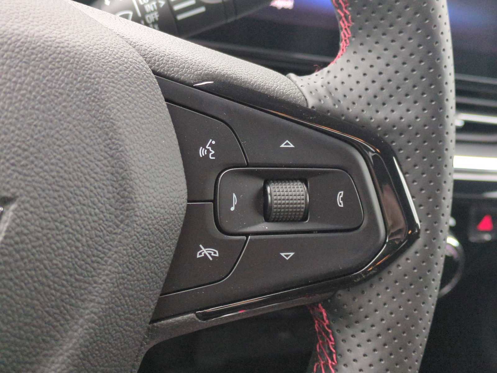 New 2026 Chevrolet Trax RS w/ Sunroof Package image 23