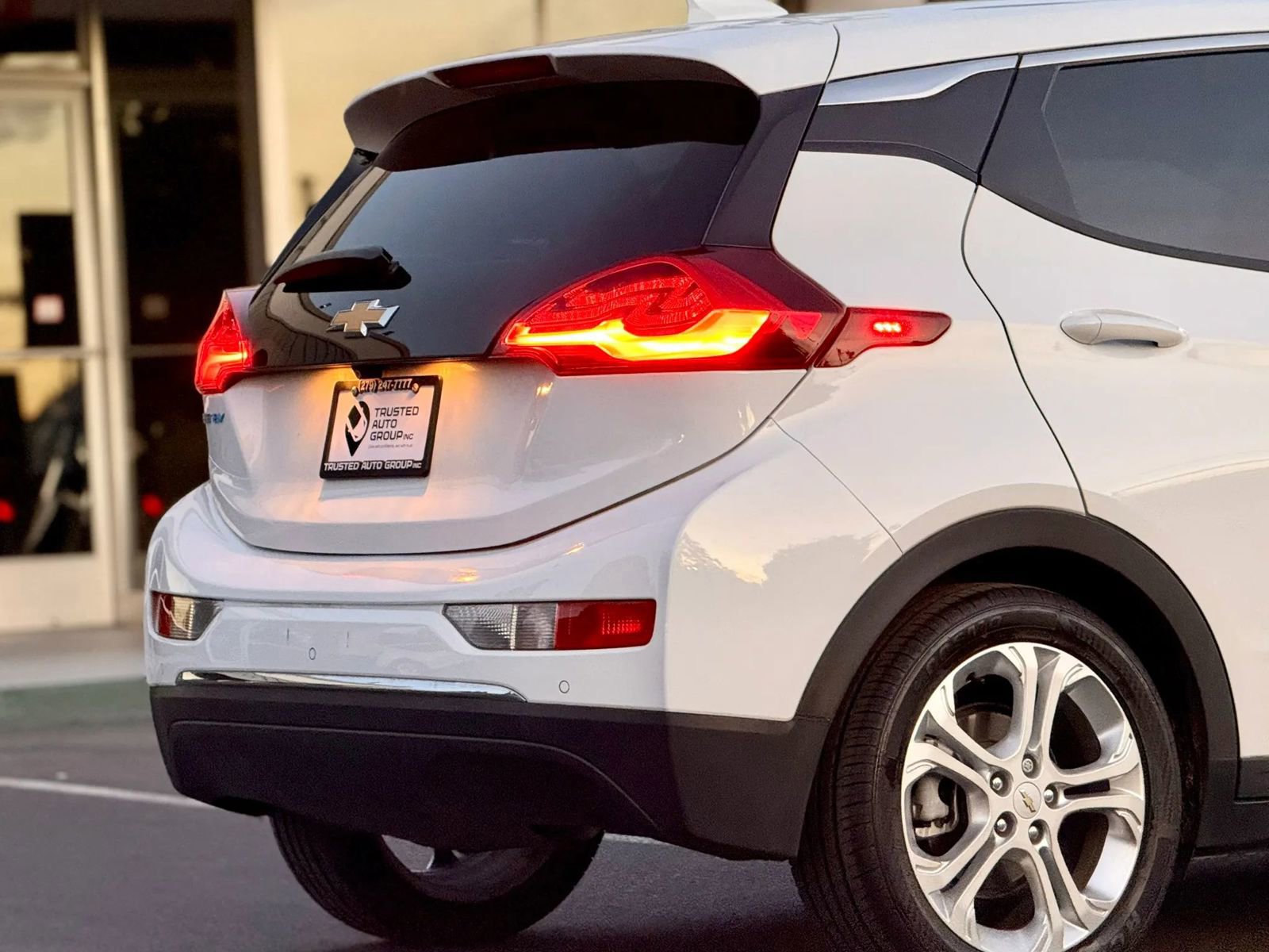 Used 2020 Chevrolet Bolt LT image 9