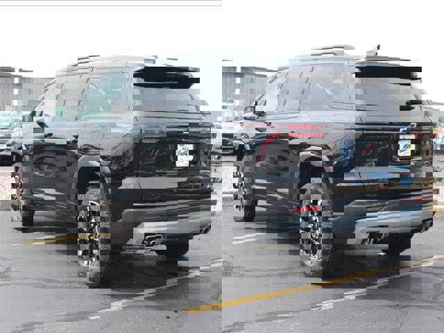New 2026 Chevrolet Traverse Z71 w/ Driver Confidence Package image 5