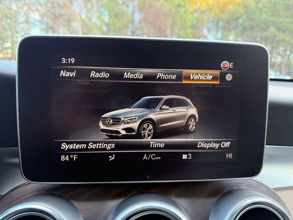 Used 2019 Mercedes-Benz GLC 350e 4MATIC image 20