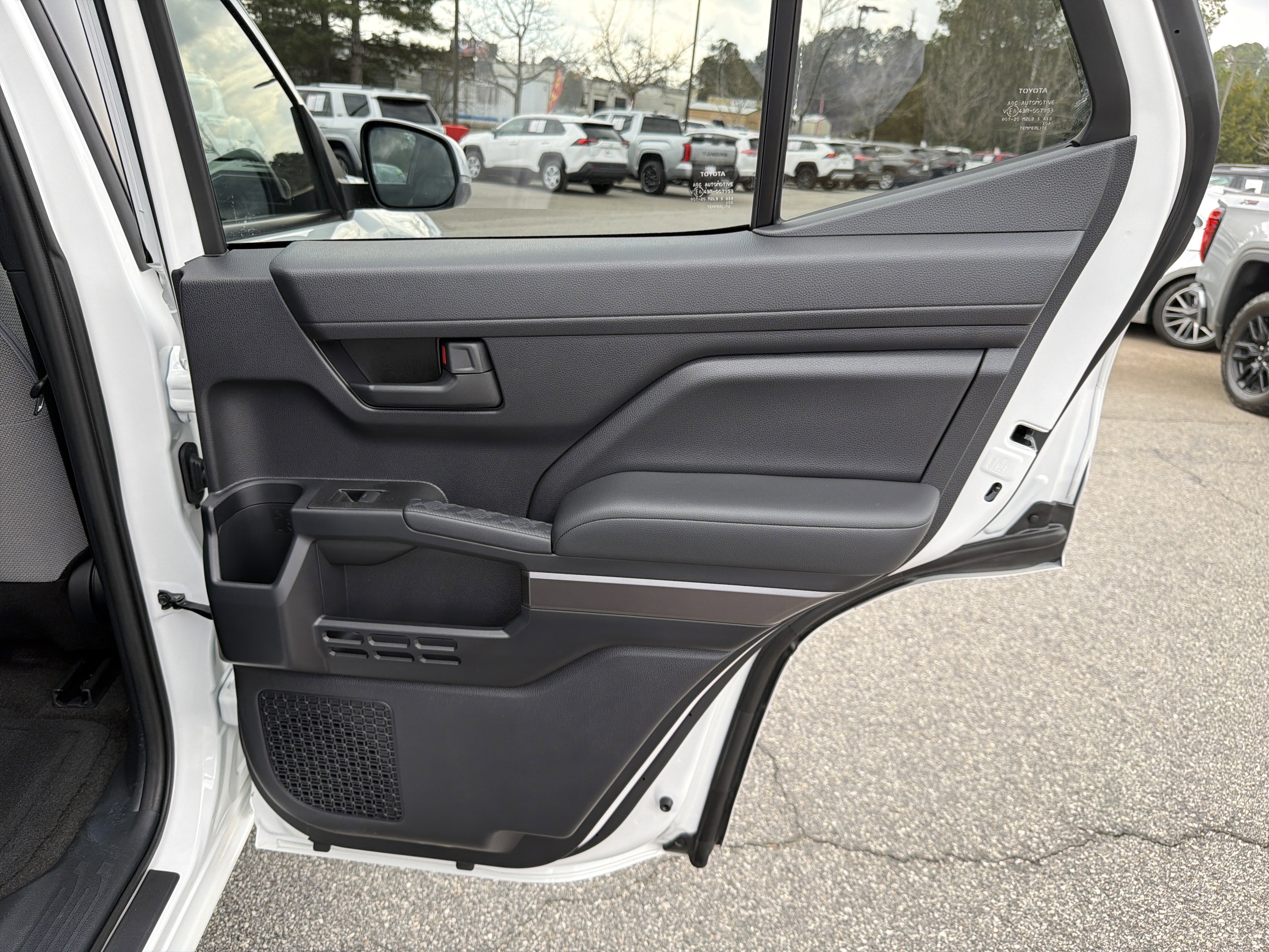 Certified 2025 Toyota 4Runner TRD Sport image 27