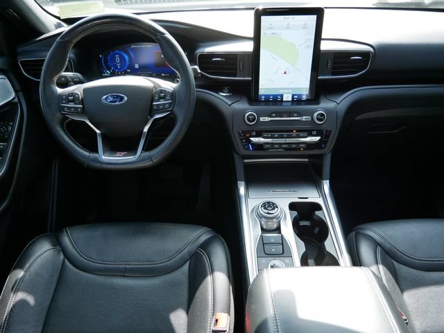 Used 2020 Ford Explorer ST w/ ST Street Pack AWD/4WD image 13