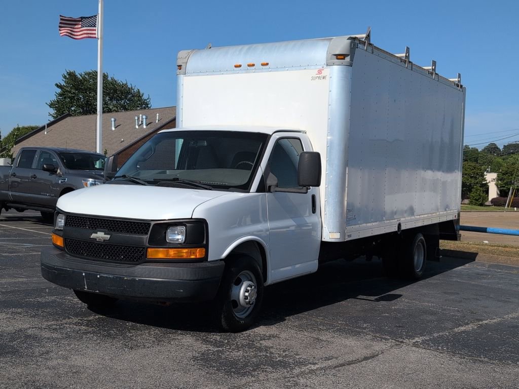 Used 2016 Chevrolet Express 3500 Extended RWD image 6