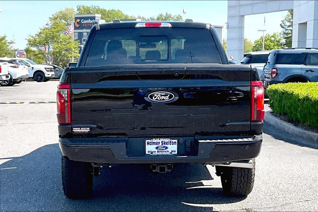 New 2026 Ford F150 XLT w/ Equipment Group 302A MID AWD/4WD image 4