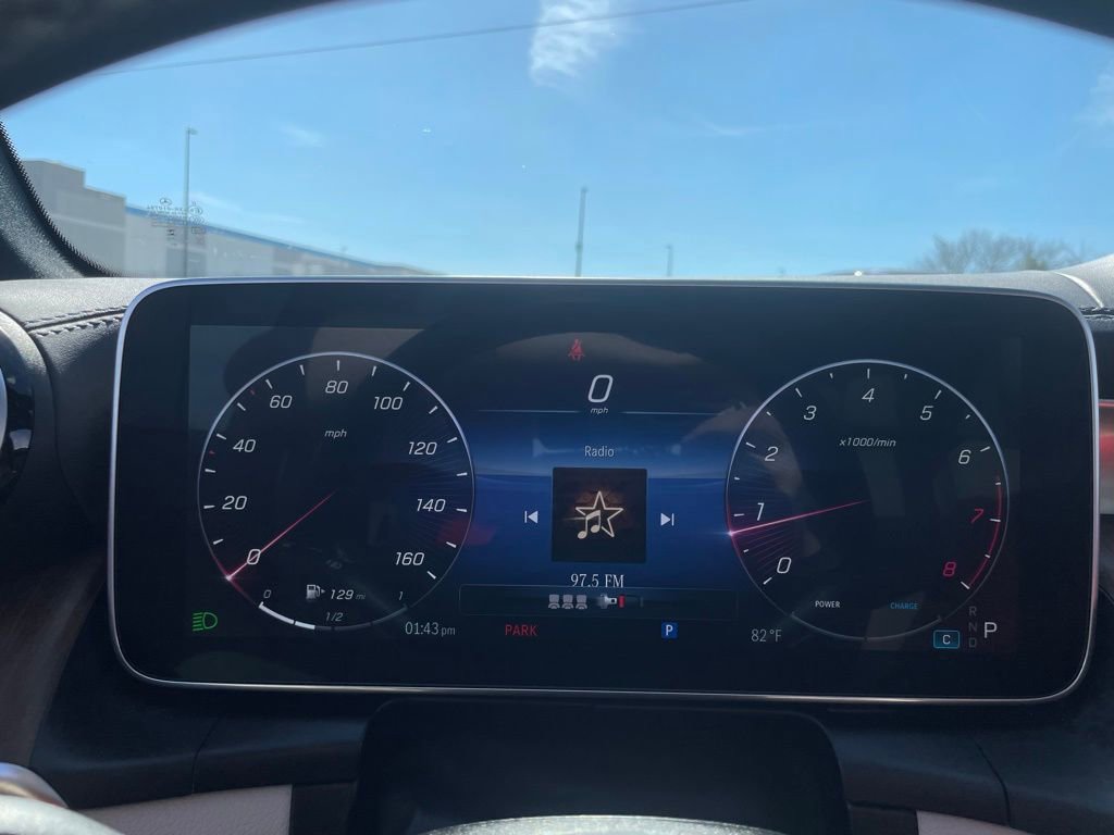 Used 2024 Mercedes-Benz GLC 300 4MATIC image 27