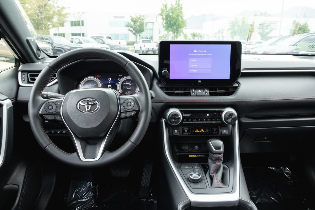 Certified 2025 Toyota RAV4 XSE AWD/4WD image 28