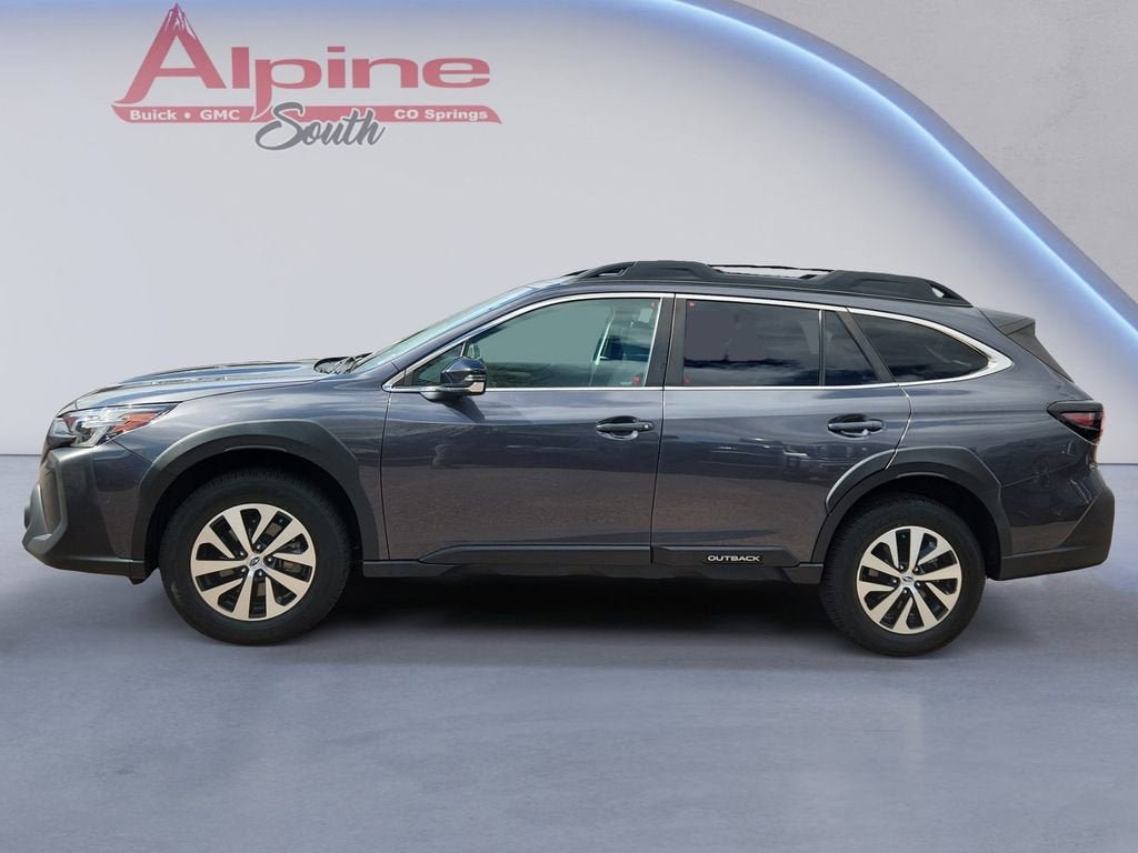 Used 2024 Subaru Outback Premium AWD/4WD image 2