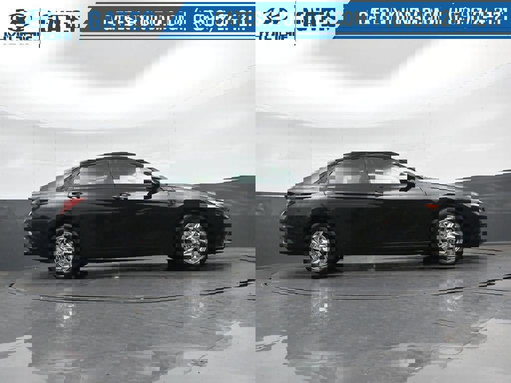 New 2026 Hyundai Elantra SE image 33