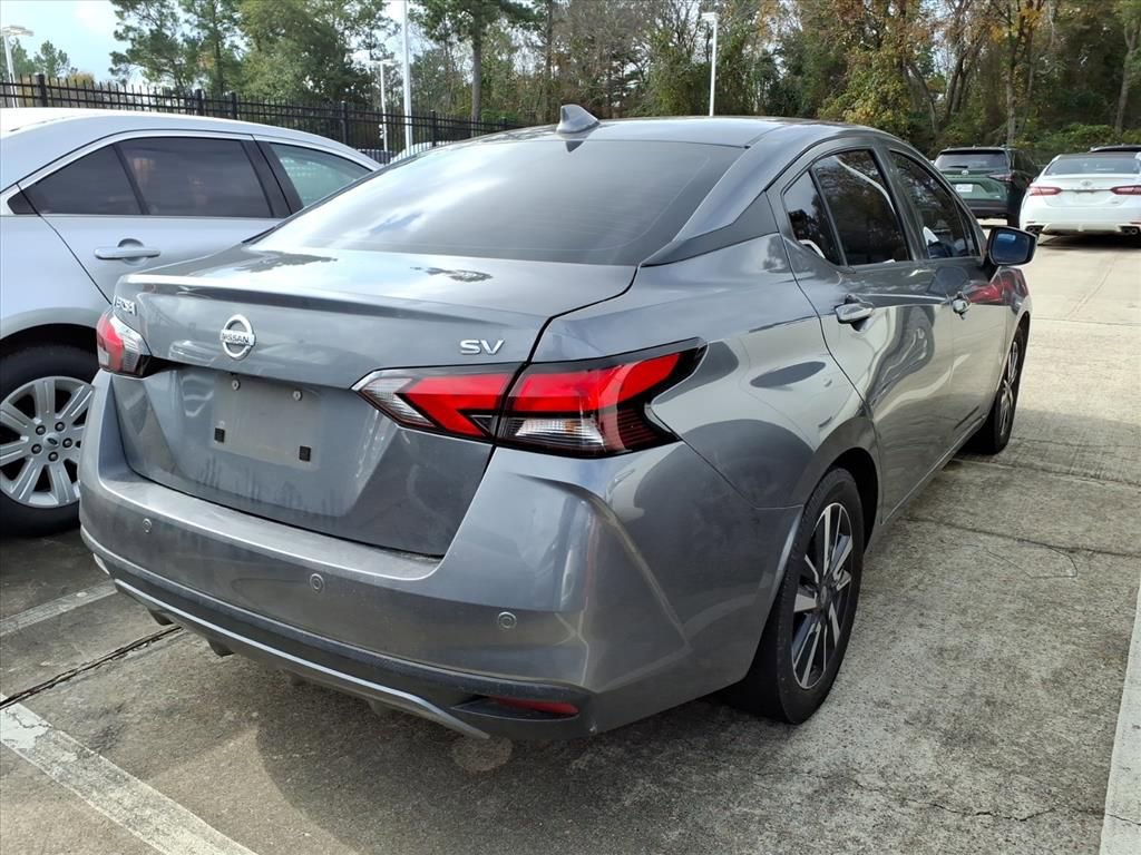 Used 2021 Nissan Versa SV image 6