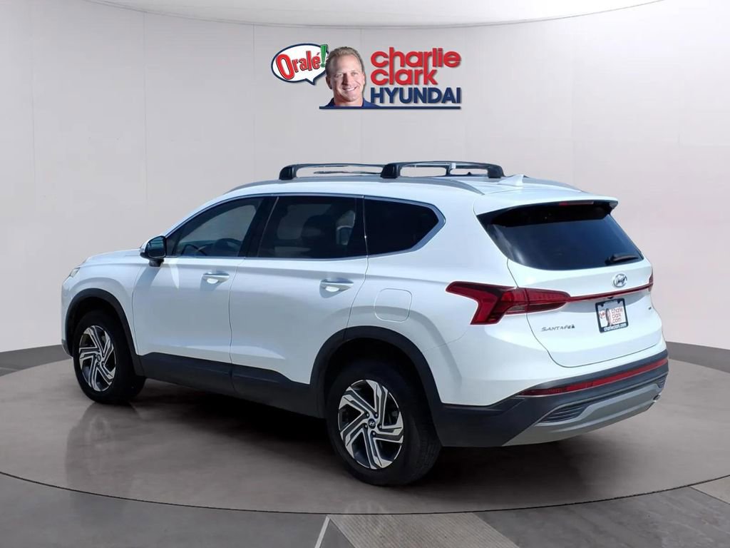 Used 2023 Hyundai Santa Fe SEL image 3