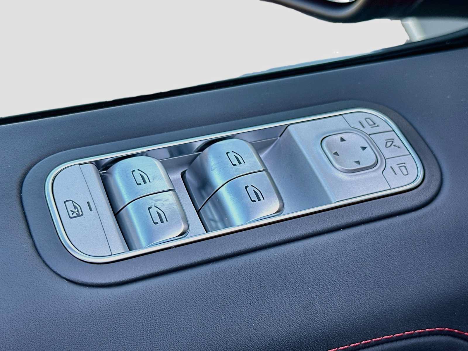 Used 2027 Mercedes-Benz G 63 AMG 4MATIC image 18