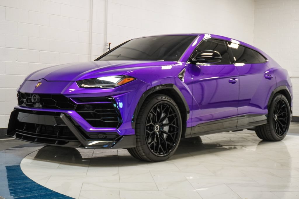 Used 2022 Lamborghini Urus AWD/4WD image 4
