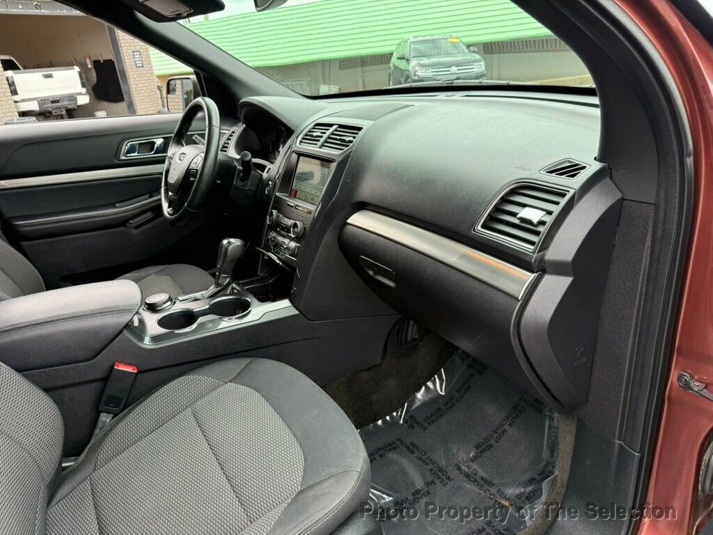 Used 2018 Ford Explorer XLT w/ Equipment Group 201A image 40