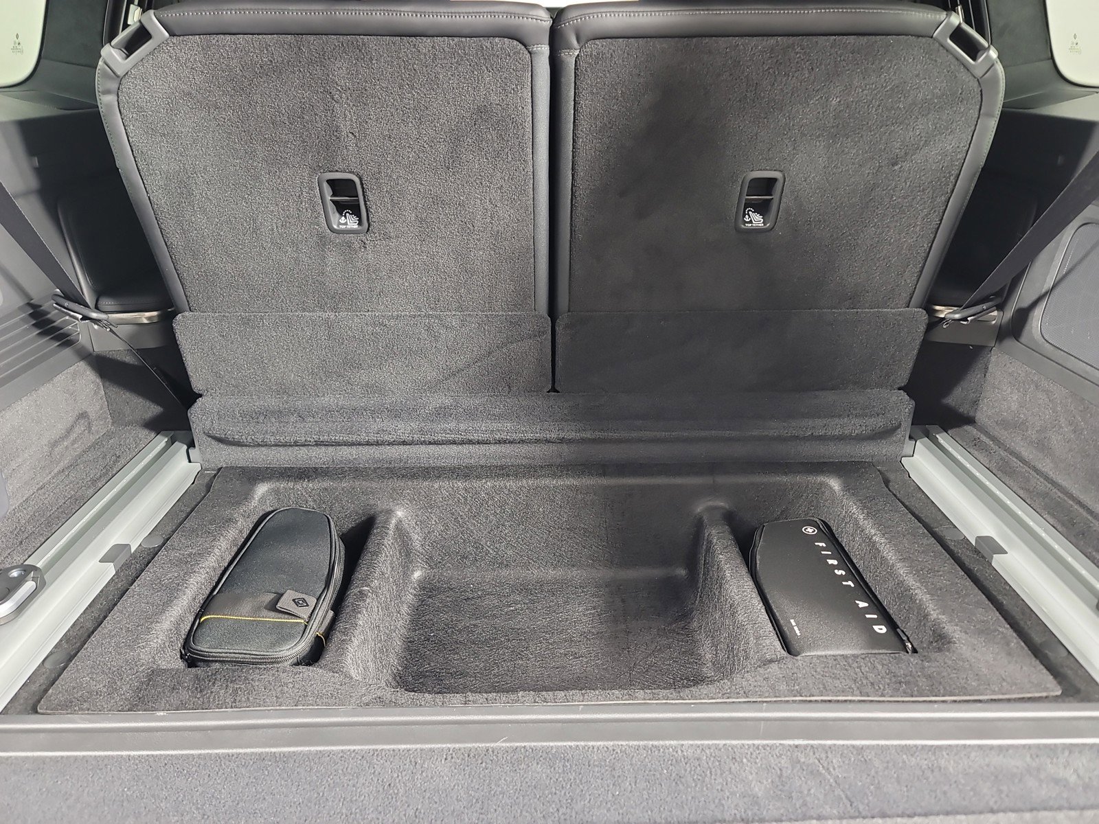 Used 2024 Rivian R1S Adventure image 26