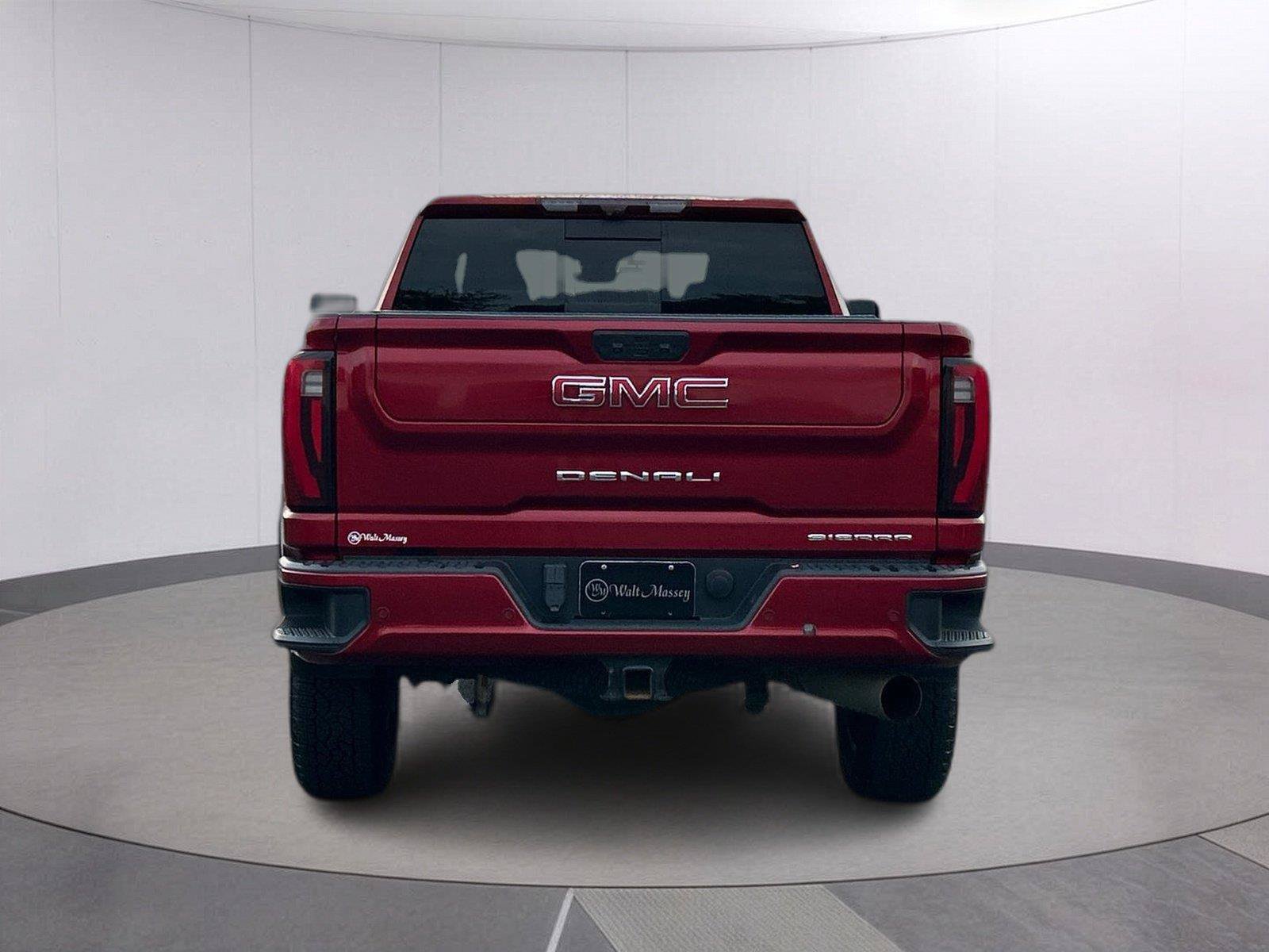 Used 2024 GMC Sierra 2500 Denali w/ Denali Reserve Package AWD/4WD image 4
