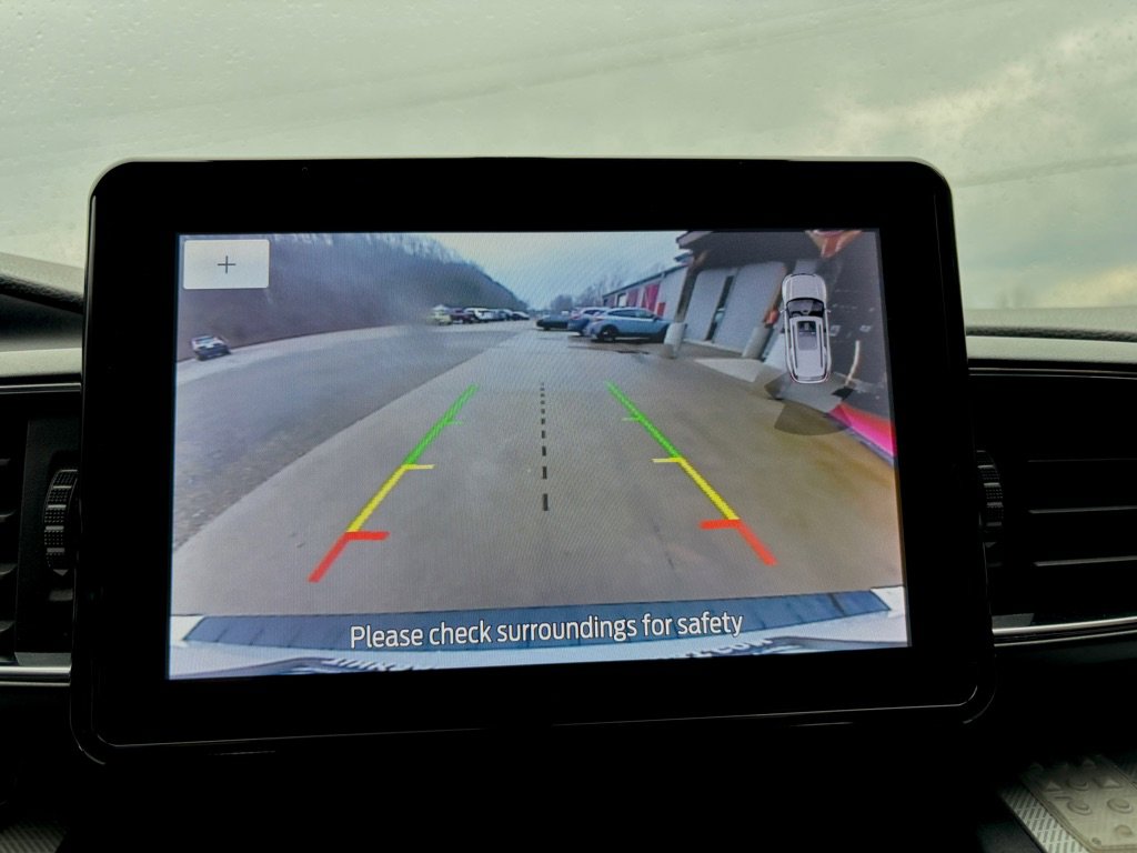 Used 2020 Ford Explorer XLT w/ Equipment Group 202A image 37