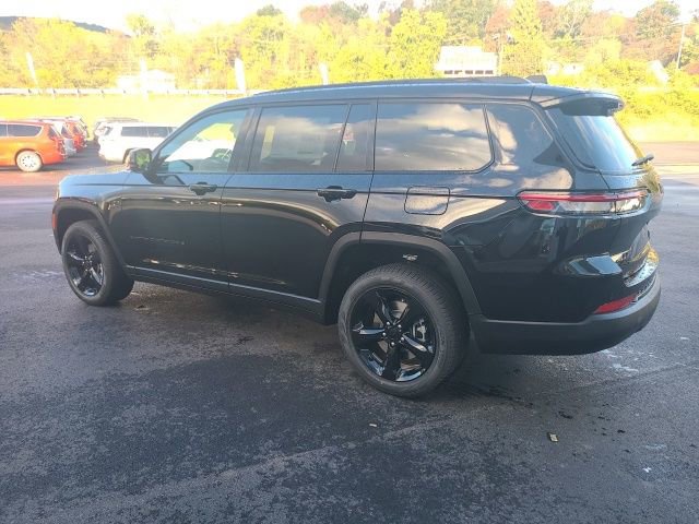 New 2025 Jeep Grand Cherokee L Limited image 3