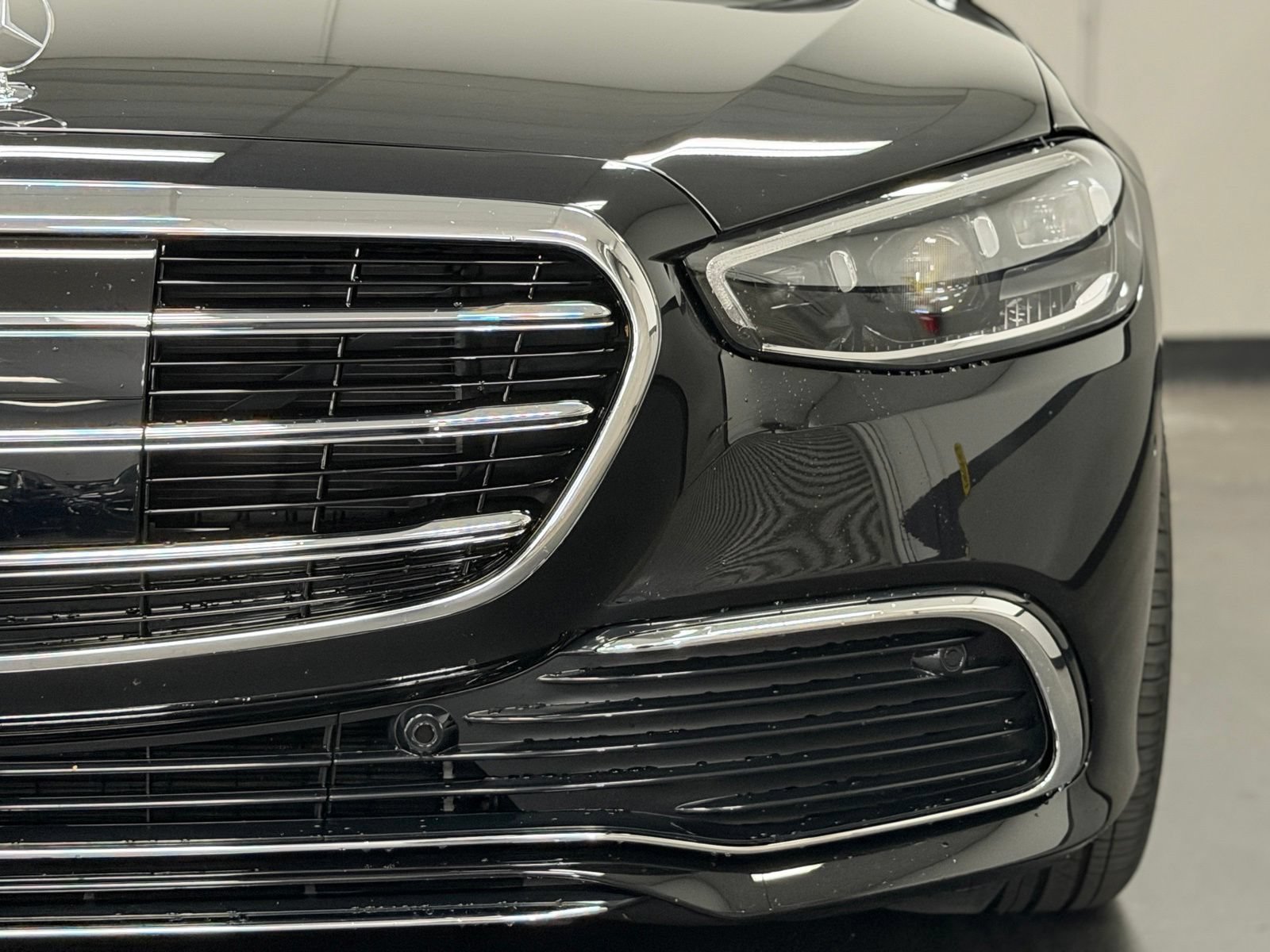 Certified 2026 Mercedes-Benz S 500 4MATIC image 8