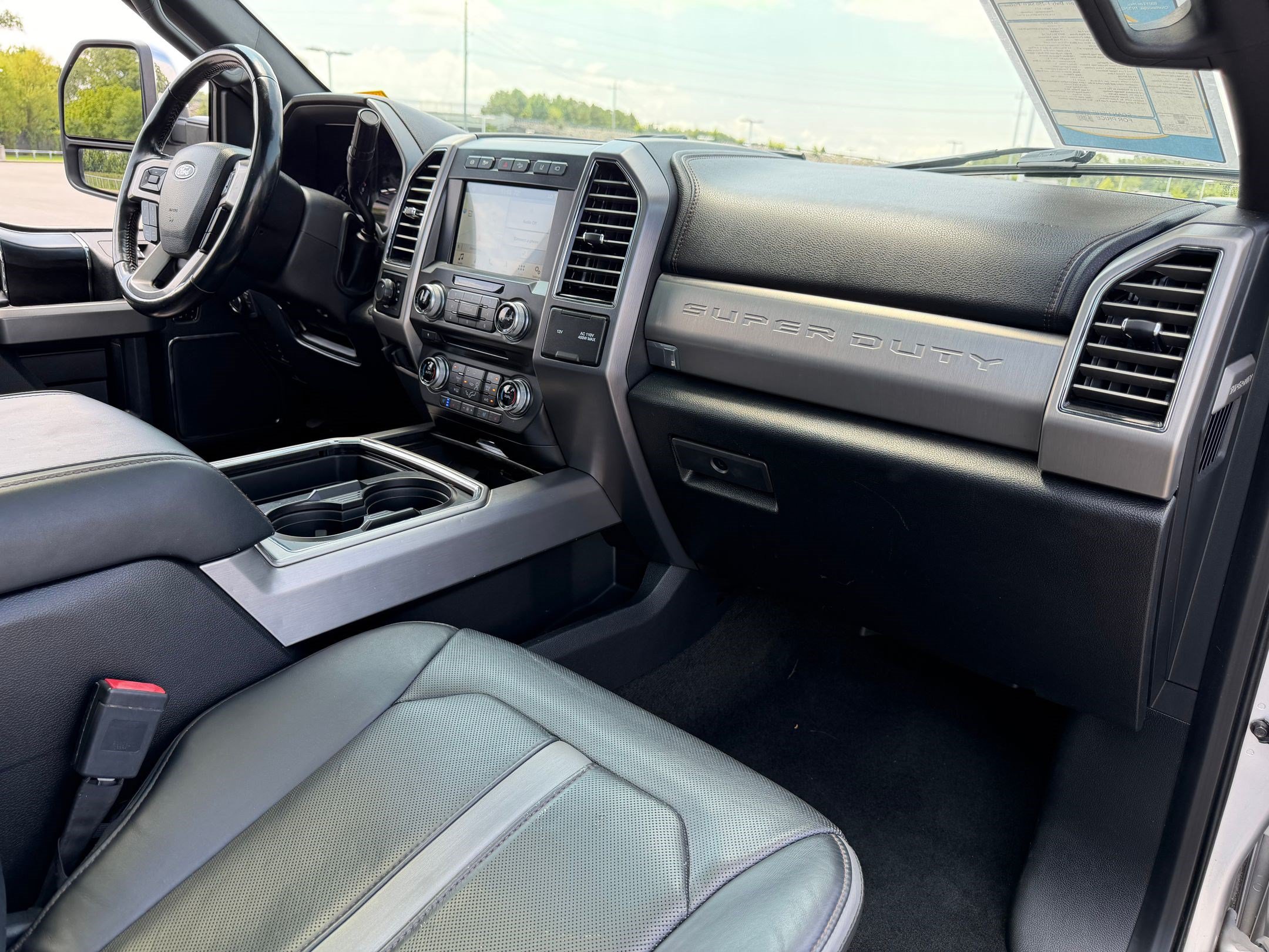Used 2018 Ford F250 Platinum w/ Platinum Ultimate Package AWD/4WD image 26