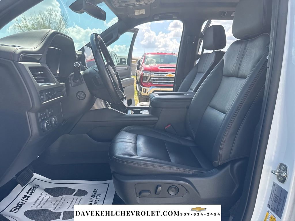 Certified 2022 Chevrolet Suburban RST w/ Luxury Package AWD/4WD image 21