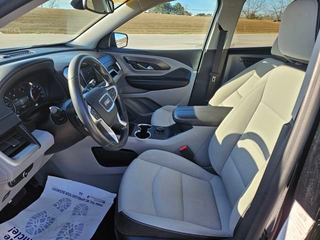 Used 2024 GMC Terrain SLE image 9