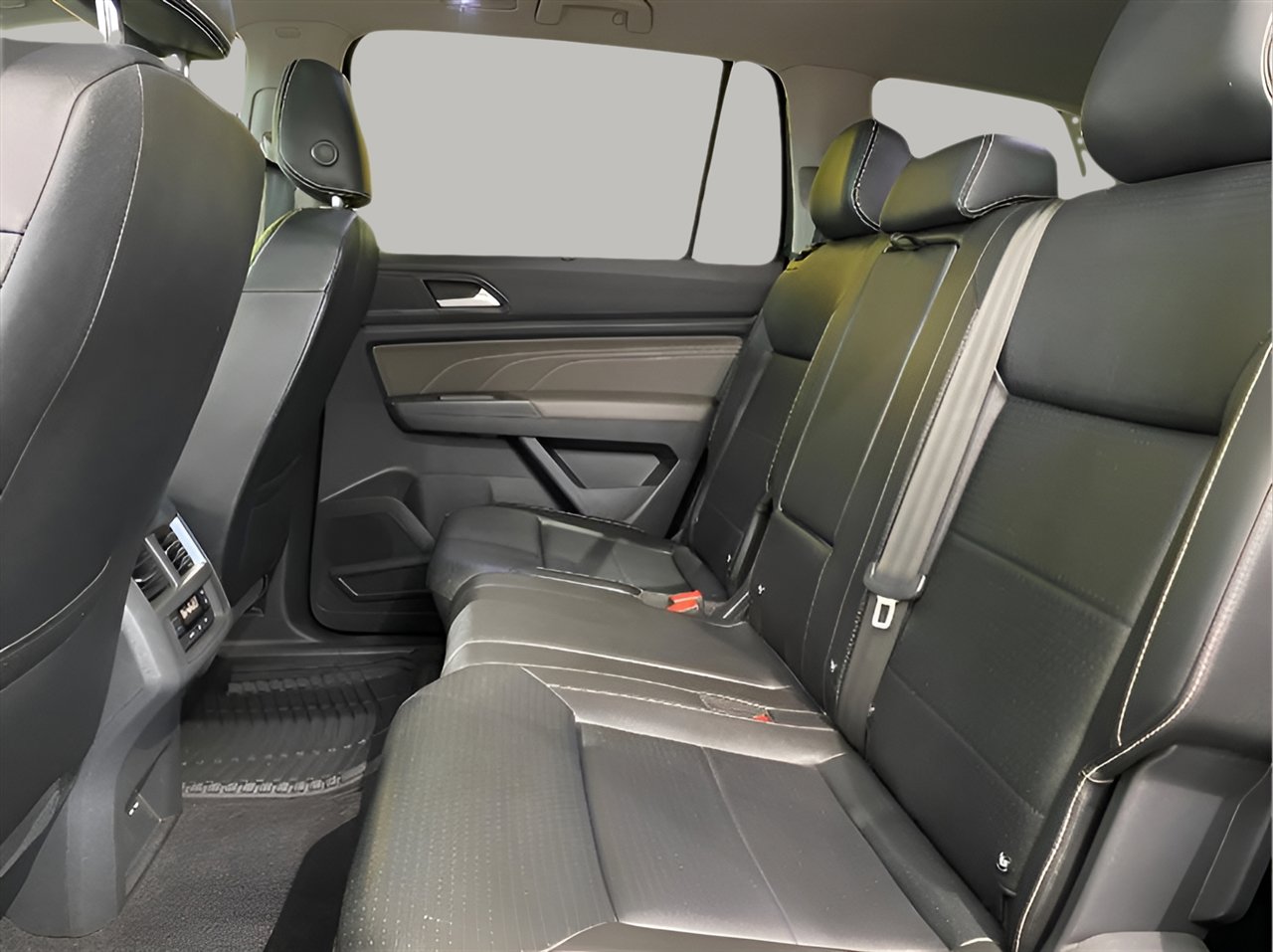 Used 2021 Volkswagen Atlas SE w/ Panoramic Sunroof Package image 12