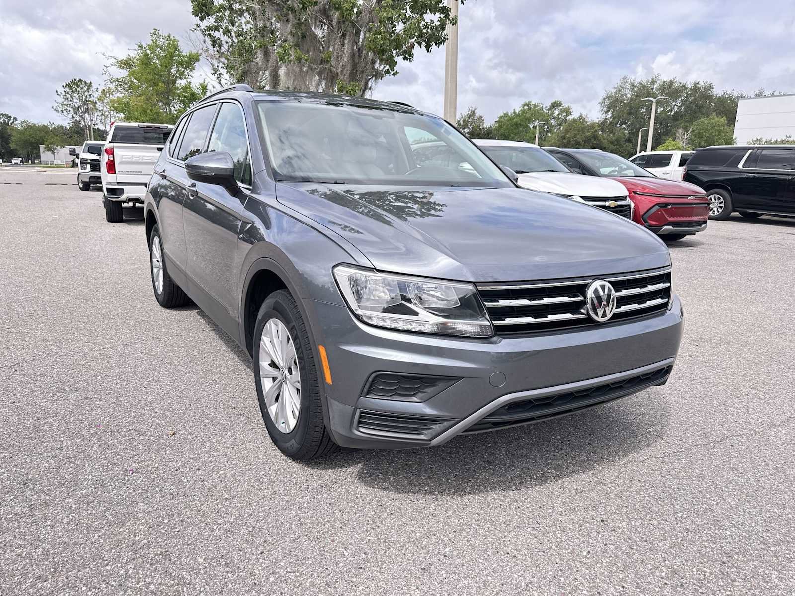Used 2019 Volkswagen Tiguan SE FWD image 8