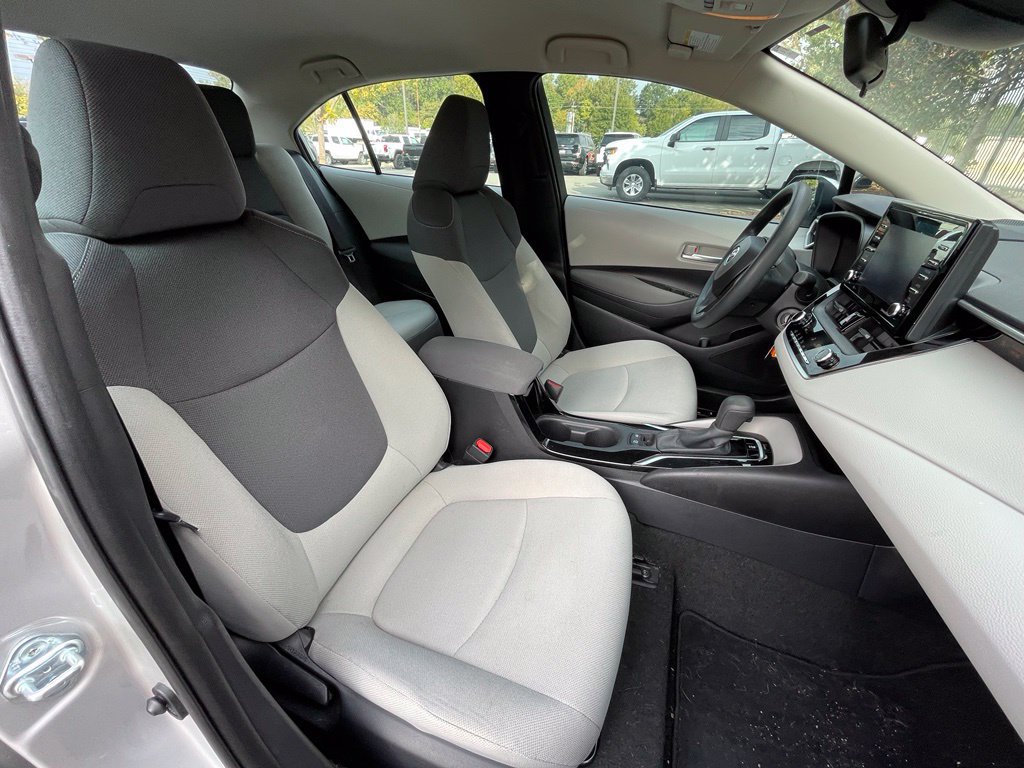 Used 2021 Toyota Corolla L FWD image 31