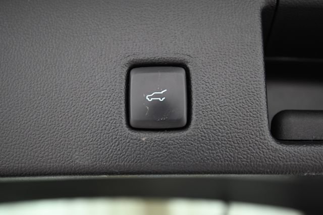 Used 2024 Ford Escape Platinum AWD/4WD image 22