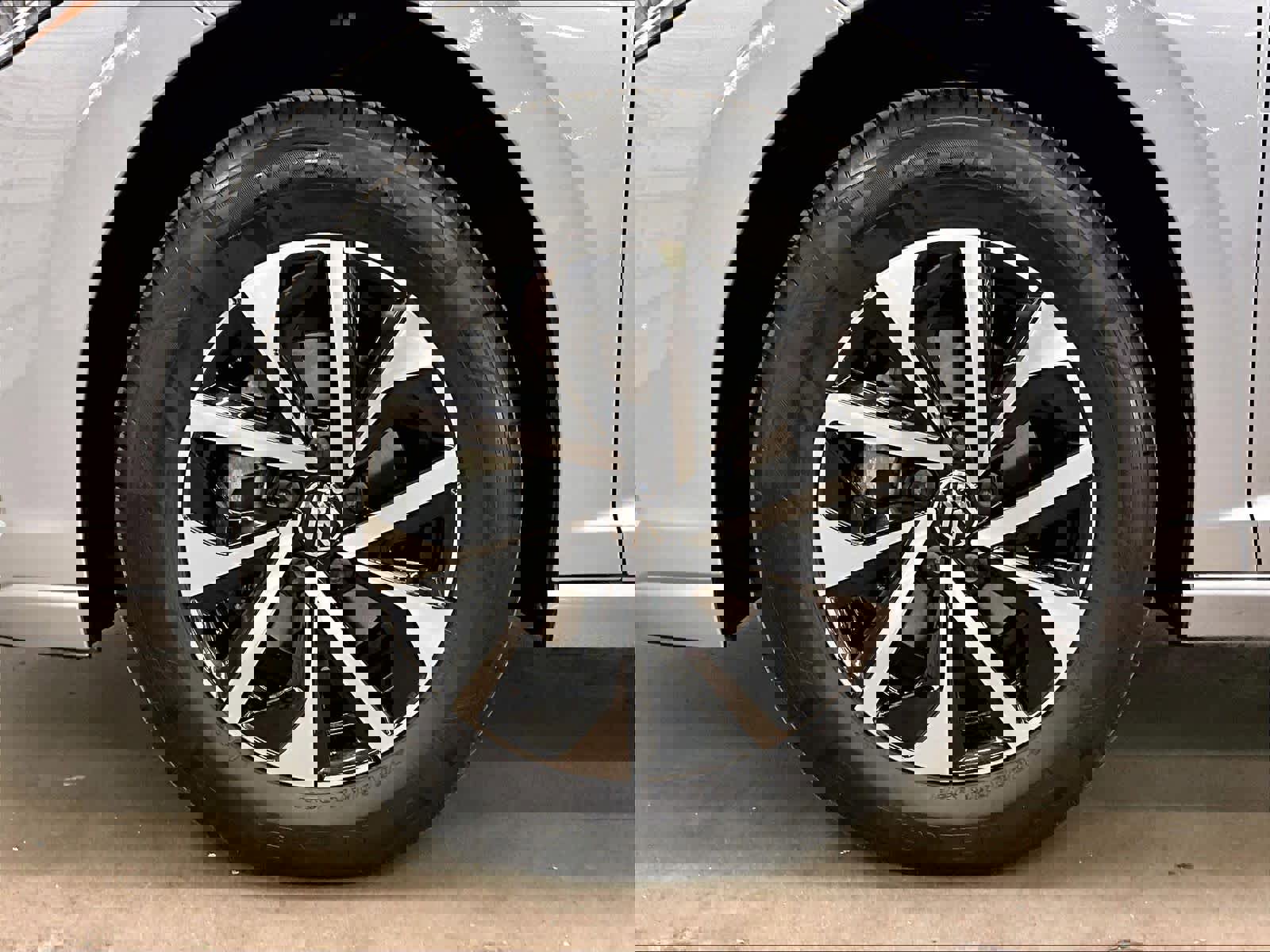 Used 2025 Volkswagen Jetta S image 11