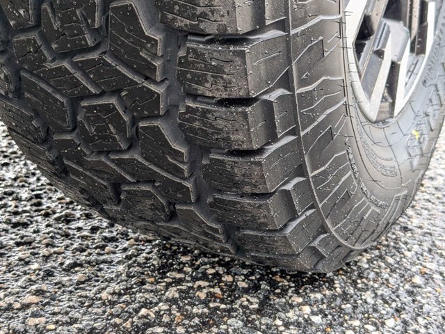 Used 2023 Nissan Frontier PRO-4X w/ Pro Convenience Package image 13