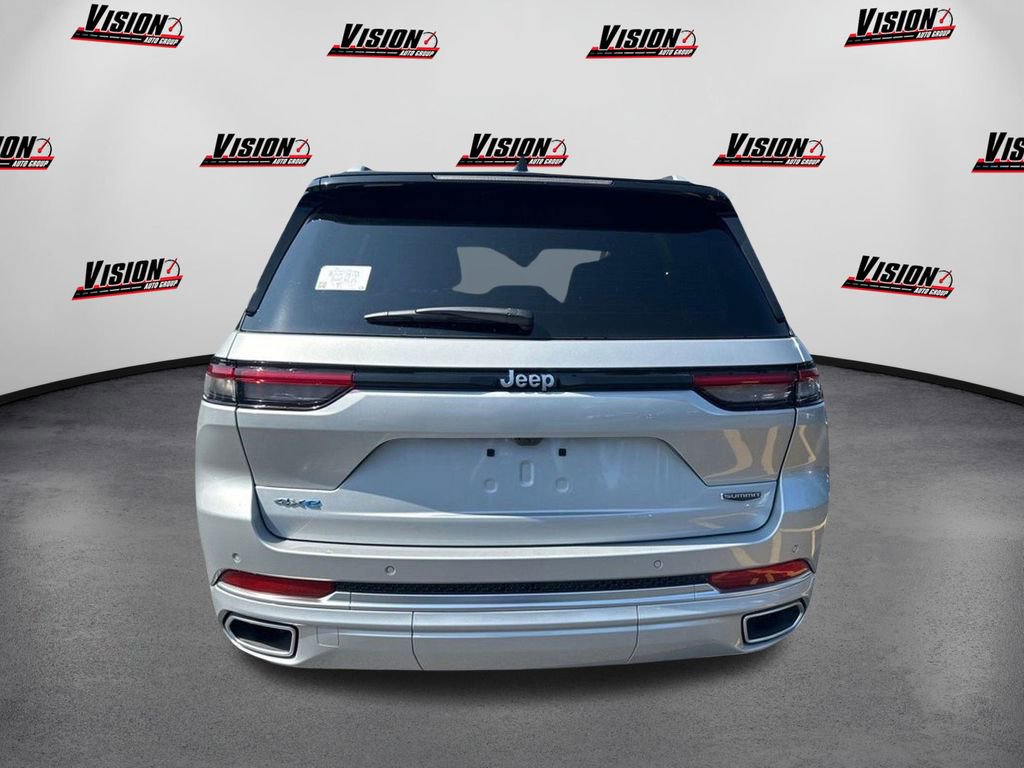 Used 2023 Jeep Grand Cherokee Summit image 4