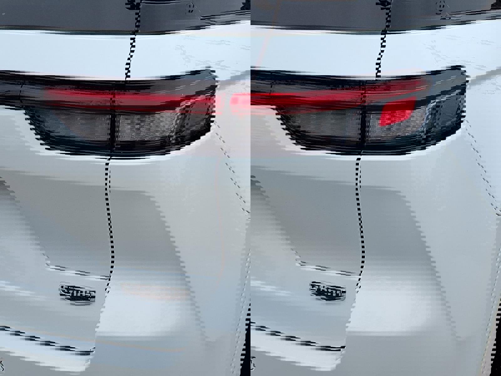 Used 2024 Jeep Grand Cherokee Summit image 25