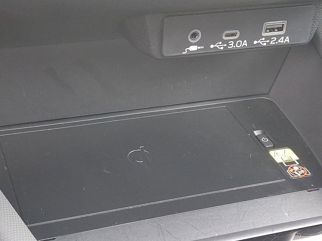 Used 2025 Subaru Forester Premium image 24