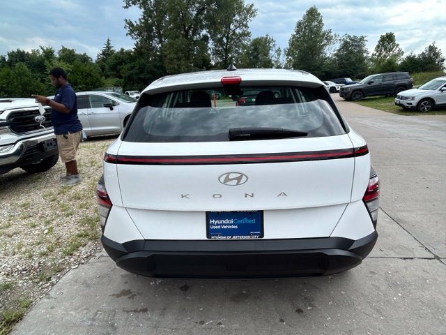 Certified 2026 Hyundai Kona SE FWD image 4