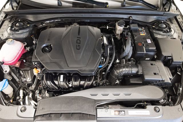 Used 2025 Kia K5 LXS image 3