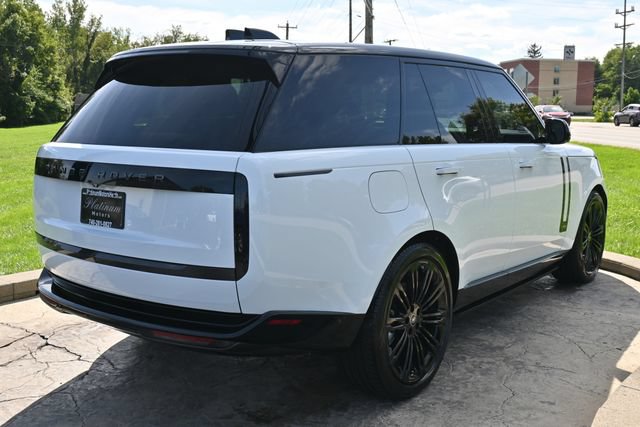 Used 2025 Land Rover Range Rover SE AWD/4WD image 5