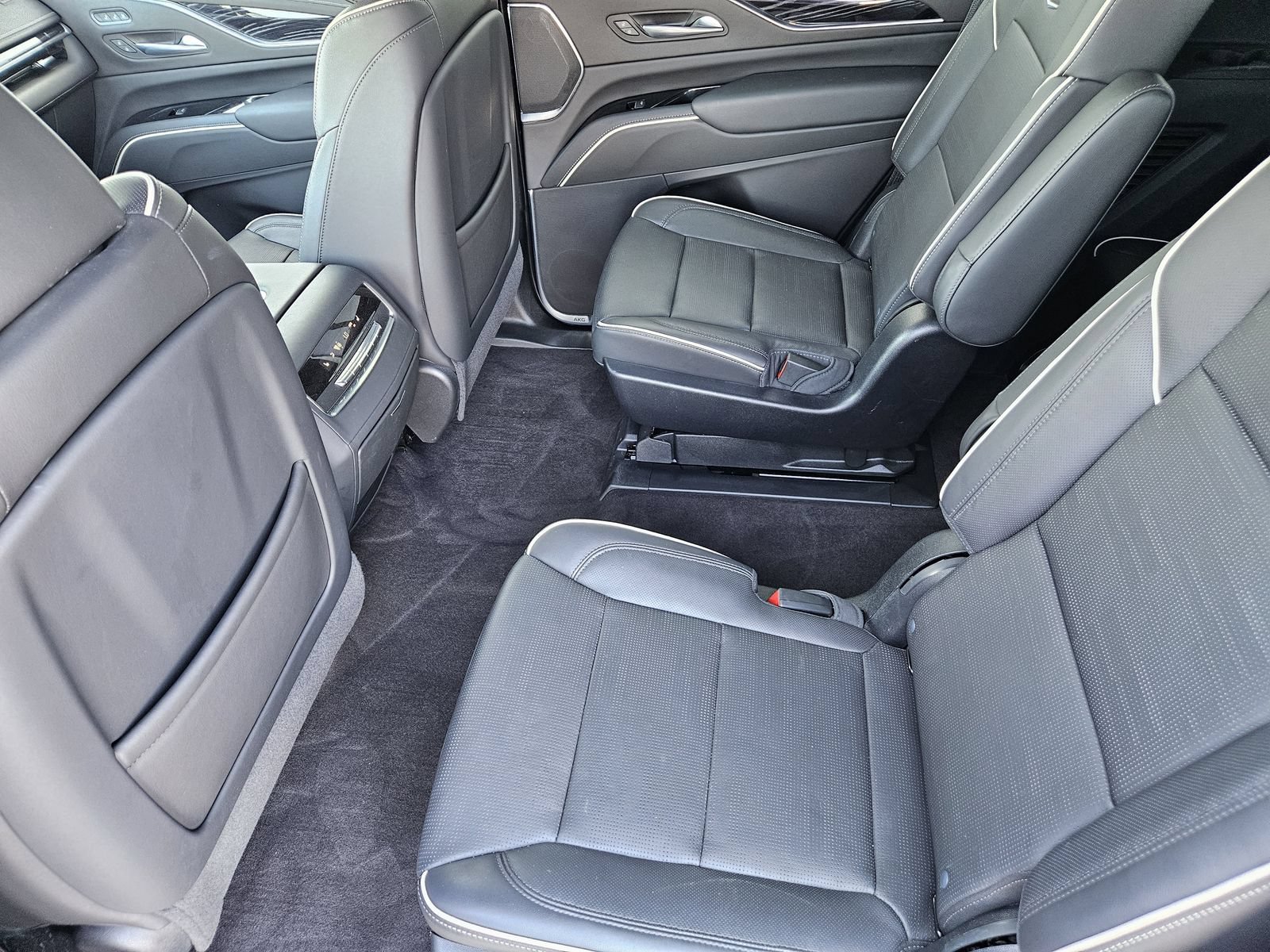 Certified 2022 Cadillac Escalade Sport RWD image 28