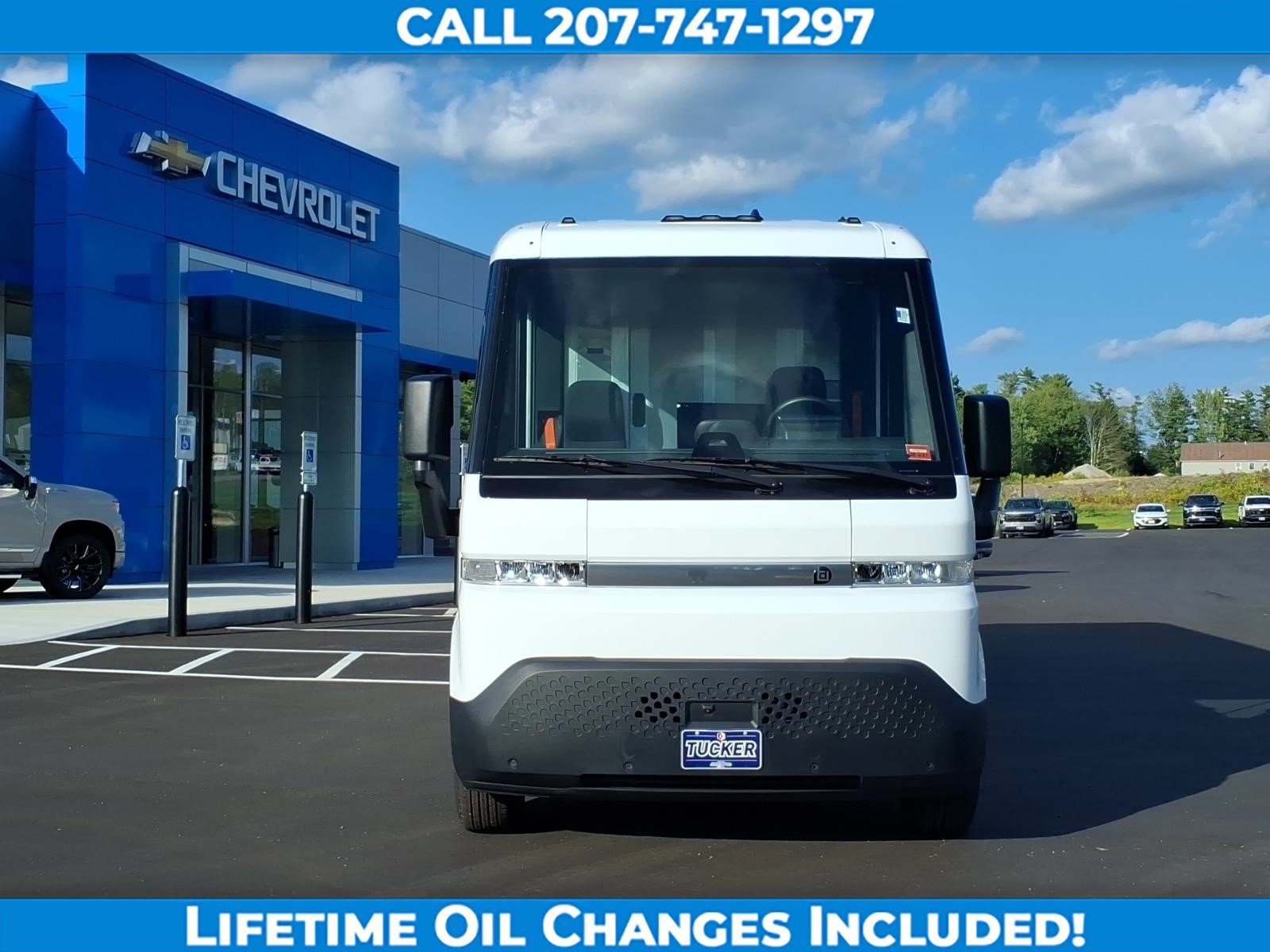 Used 2024 Chevrolet Brightdrop 600 w/ Commercial Equipment Package AWD/4WD image 2