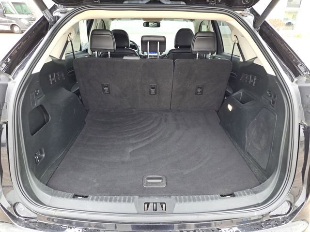 Used 2019 Ford Edge Titanium image 27