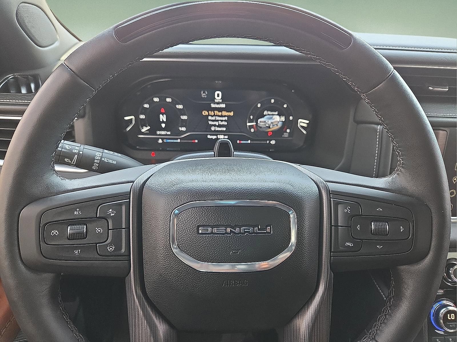 Certified 2023 GMC Yukon Denali Ultimate image 24