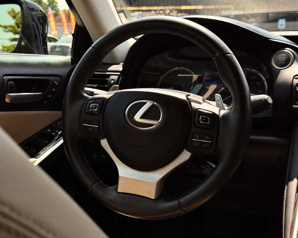 Used 2019 Lexus IS 300 w/ Premium Package RWD image 19