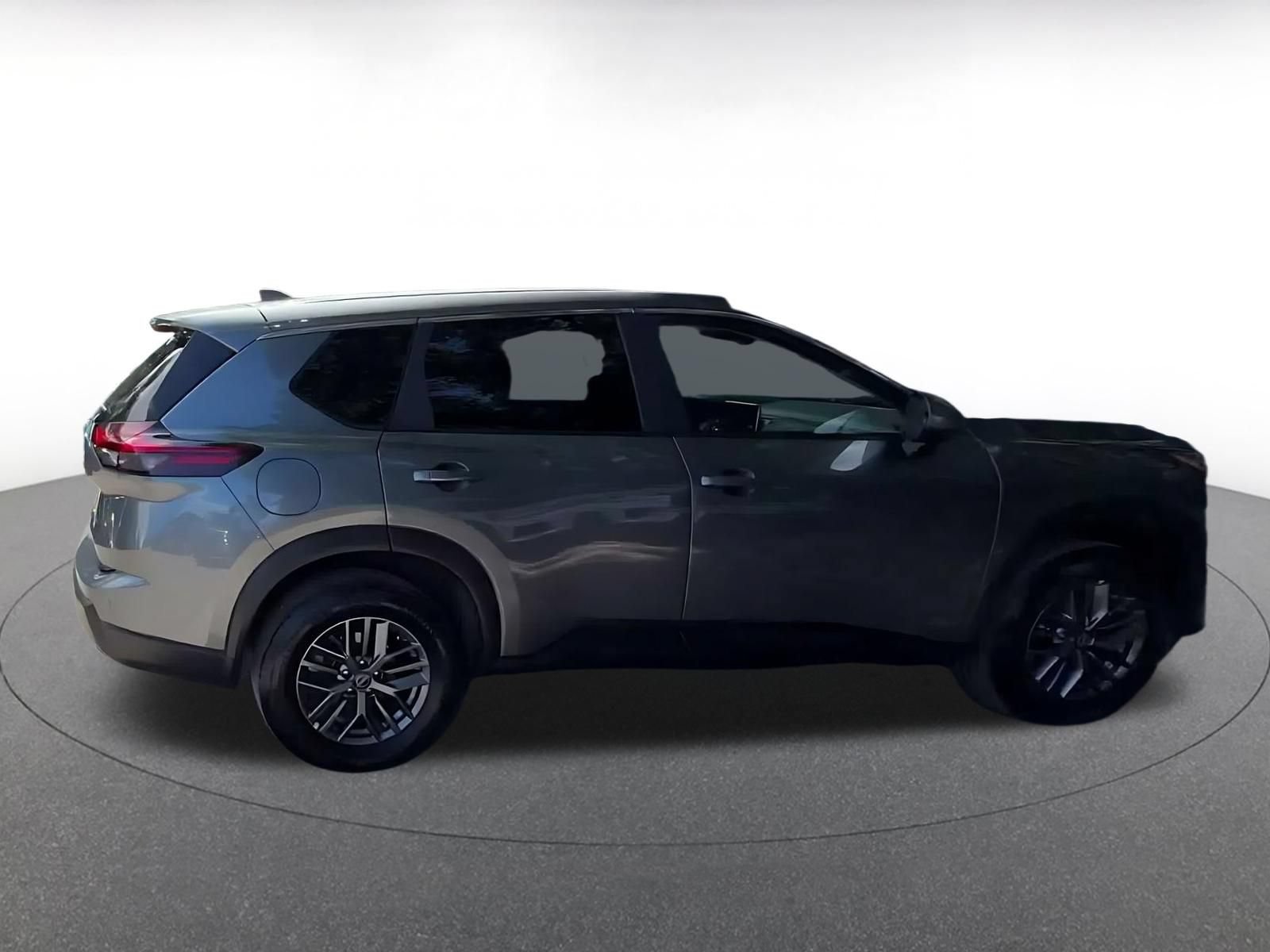 Used 2026 Nissan Rogue SV AWD/4WD image 15