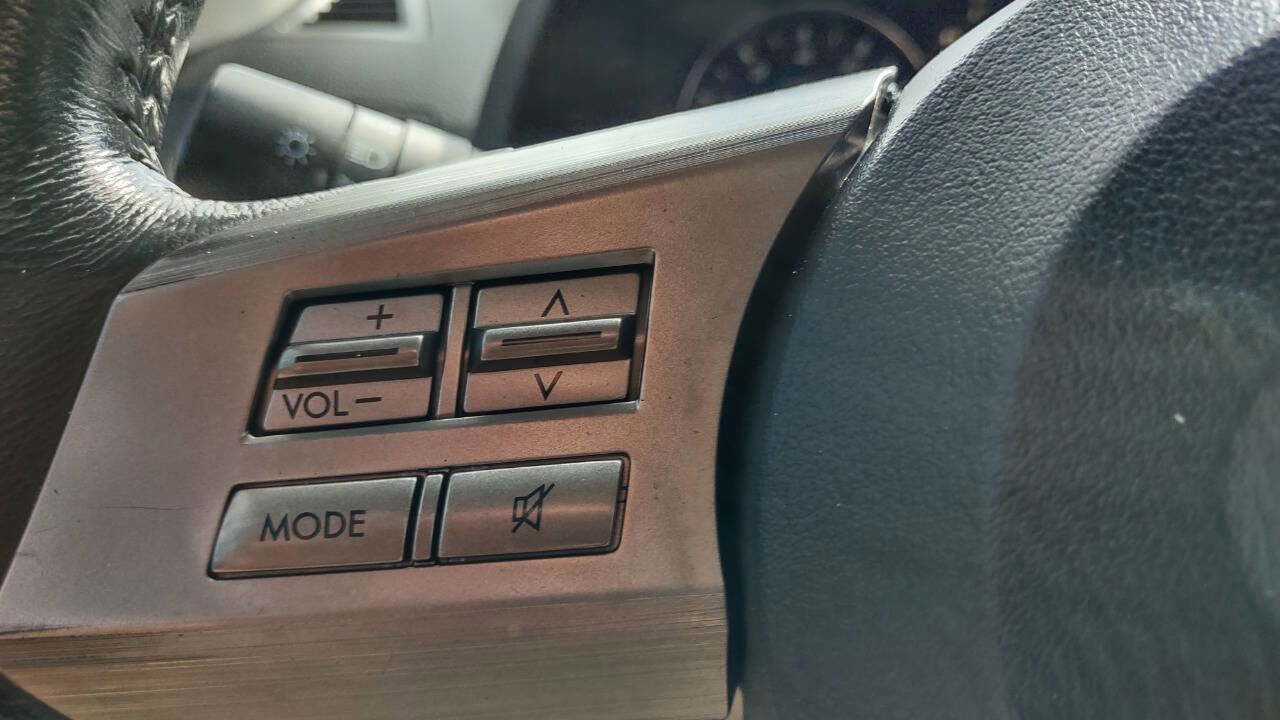 Used 2010 Subaru Outback 2.5i Premium w/ Popular Equipment Group 1B image 15